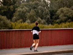 밤만 되면 커지는 조깅의 꿈