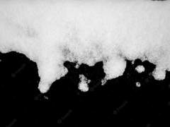 서서히 녹아내릴, 눈.