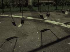 여명이 밝아오지 않을 듯이 어둑진 마지막 밤에