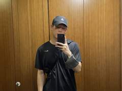 나 없이 못사는 연하남친 🐯🐝