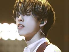 냄새나는 지구에서 혼자 다른 향기가 나는 사람