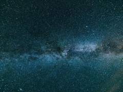 멀리있으면서도 가까이 있는 것