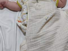 옹알이를 시작했어요.