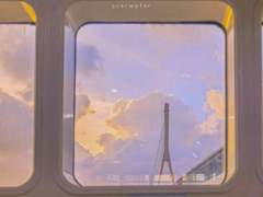 청량한 여름향기가 느껴질때 다시 만나게 됬네.