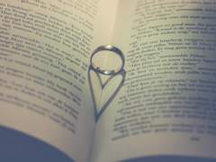 𝕯𝖎𝖊 𝖘𝖈𝖍𝖔̈𝖓𝖘𝖙𝖊 𝕵𝖚𝖓𝖌𝖋𝖗𝖆𝖚 𝖘𝖎𝖙𝖟𝖊𝖙