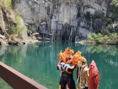 엔데호크와 방방곡곡