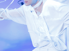 하나의 달, 두 개의 태양 1