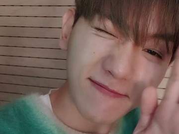 백현 빙의글 - 다마고치 talk