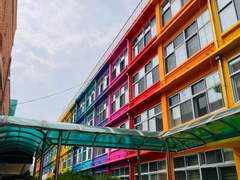 골목 안 팔레트