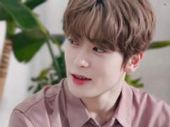 잘생기고 애교도 많은 남자친구 재현이가 보고 싶다.