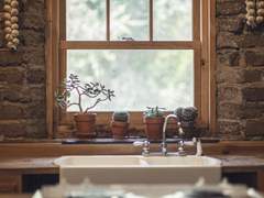 이젤 가드너에게.