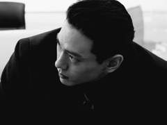 나는 낙원 위를 방황하는 새 5.