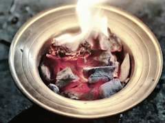 무너져 내리는 (2)