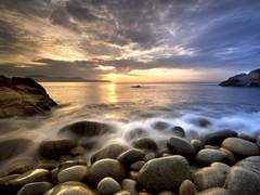 오늘도 해는 떠오르고