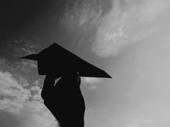 세상을 바라볼 때에는 이미,