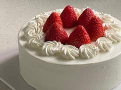 딸기 생크림 케이크