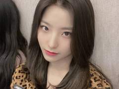 이 악물고 버텼어! 프로미스 나인 이새롬