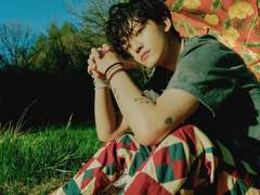 그 말이 뭐라고 날 살게 하네.