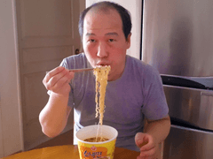 먹방 브베 - 김치국에 밥말아 먹고, 스낵면컵라면과 구운대파과자 먹방