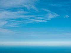 하늘과 바다가 맞닿은 곳에서