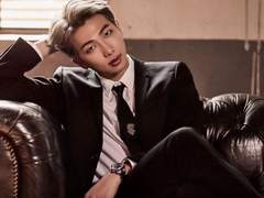 Q. 남자주인공이 집착할 땐 어떻게 해야 하나요? <01>