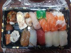 2022. 8. 19. 특선초밥으로 사무실 회식~