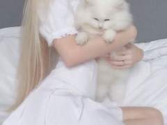 『𝑨𝒃𝒐𝒖𝒕 𝑲𝒂𝒍𝒍𝒆𝒏』