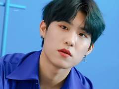 사귀는 건 맞는데