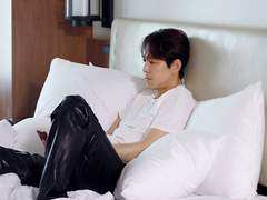 익숙하지 않은 폭력 下