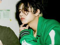 둘 중에 하나만 골라