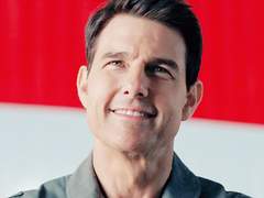 캐롤이 말했다 "우리 큰아들 어서와! 스튜 식겠다!"