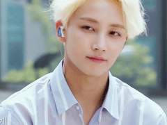 <하늘에 핀 꽃 한송이>