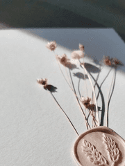 우리는 존재 자체로 비극이었다.