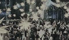 프롬 파티에 브래들리 브래드쇼는 가지 않았다.