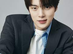 헤어진 전 애인과 만나서 일하기.