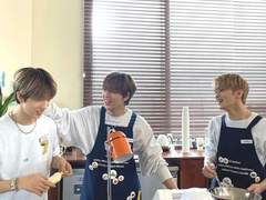 드림카페 존잘 알바생들 01