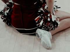 모든 치어리더들은 축구 선수들과 데이트를 한다