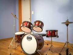 ℬℯ𝒾𝓃ℊ 𝒶𝓁ℴ𝓃ℯ 𝒾𝓈 𝓉𝒽ℯ 𝓅𝓇ℴ𝒸ℯ𝓈𝓈 ℴ𝒻 𝒷ℯ𝒾𝓃ℊ 𝓉ℴℊℯ𝓉𝒽ℯ𝓇