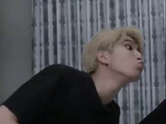 틈만나면 뽀뽀하는 한지성