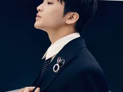 앨범깡을 했는데 앨범 속 세계관으로 들어와버렸다.