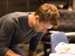 루스터행맨 / Candy Vendor