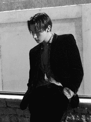 기민하고 안일한,