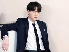 회사에서 몰래 야설 읽다가 상사에게 들켰을 때(下)[完]