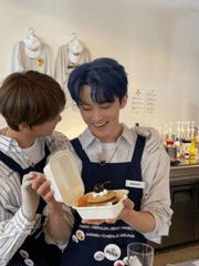 쳐다보지 마세요