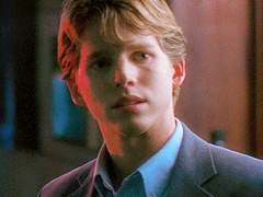 24 어느 것도 제자리를 찾지 못 하고