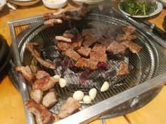 2022. 10. 28. 오늘 3년만의 회사 회식에 와이프를 초대하다..