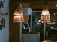 알바생이 예쁘고, 커피가 친절해요.