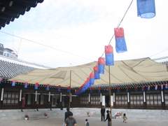 남산 아랫마을의 풍경