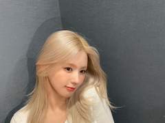 닿을 수 없는 너에게