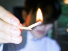 딸기에 빠져버린 니코틴 3